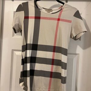 Burberry Brit Plaid EUC t shirt Size Medium